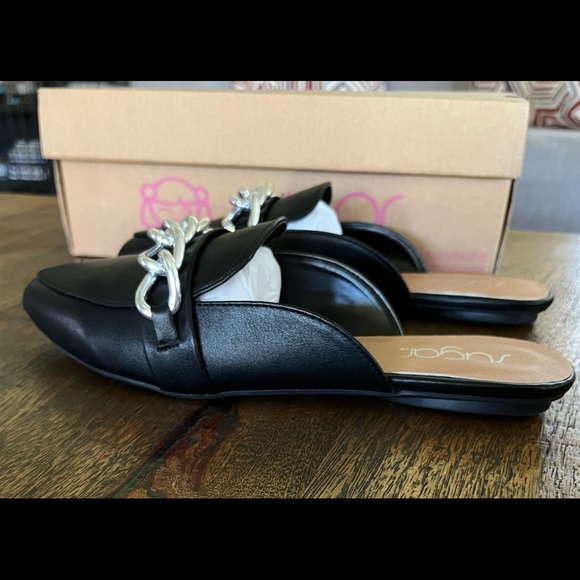 NIB Sugar Aletta Black Slides Flats w/ Silver Chain sz 7.5 - Picture 5 of 5